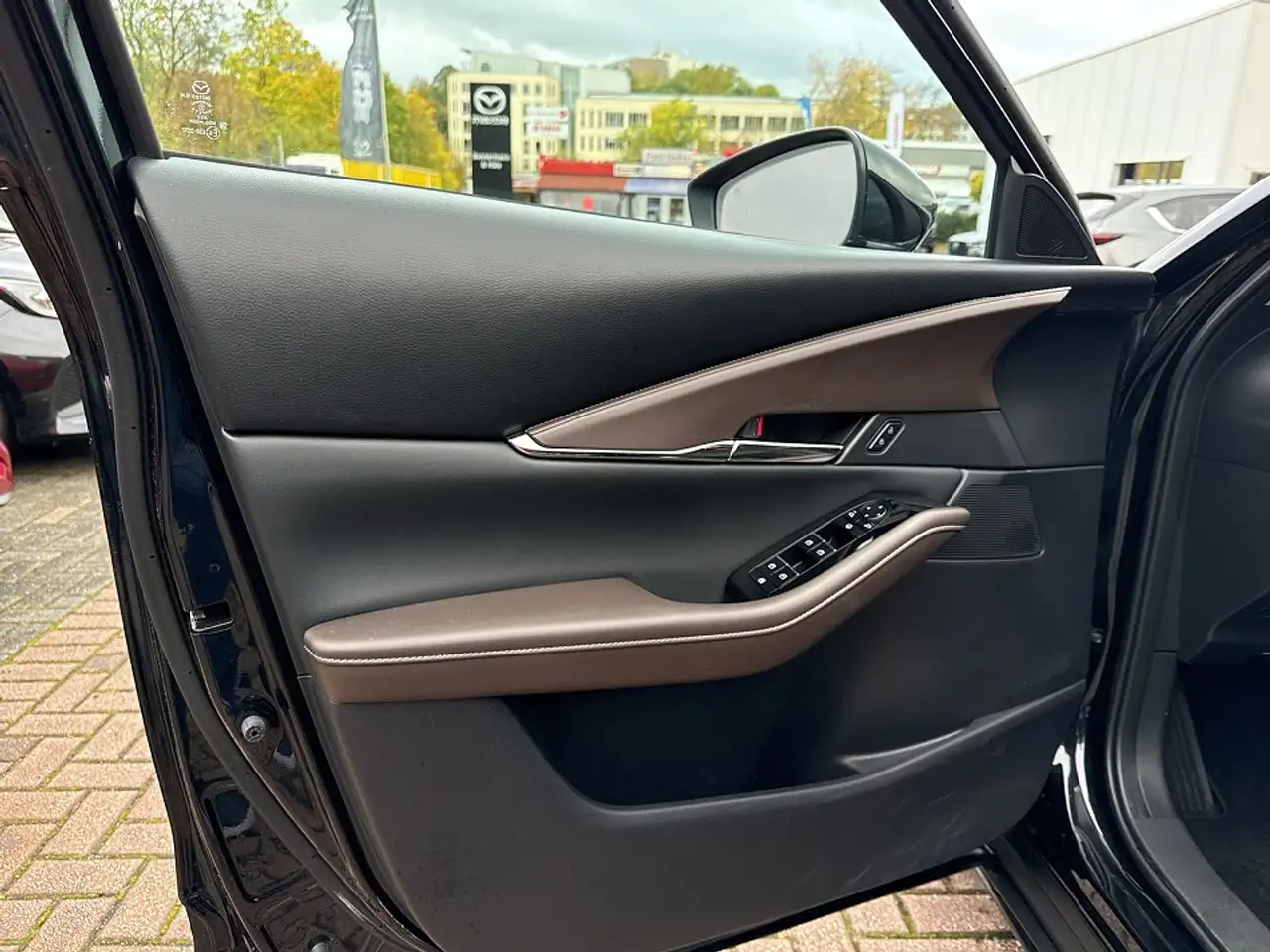 Mazda CX-30 2.0 M Hybrid Exclusive-line Leder *Klimaautomatik* — Galería del vehículo 7