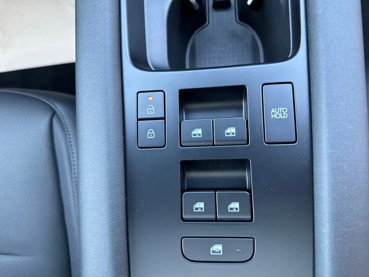 Hyundai IONIQ 6 77,4 kWh 4WD UNIQ + DIG. SPIEGEL + SD - SOFORT — معرض صور السيارة 15