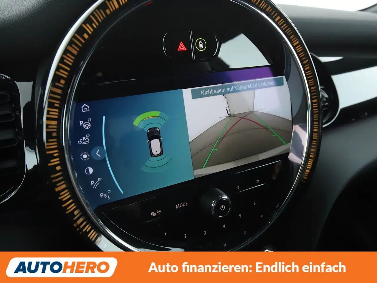 MINI Cooper S Cooper S Resolute Edition Aut.*NAVI*LED*TEMPO*CAM* — Galería del vehículo 22