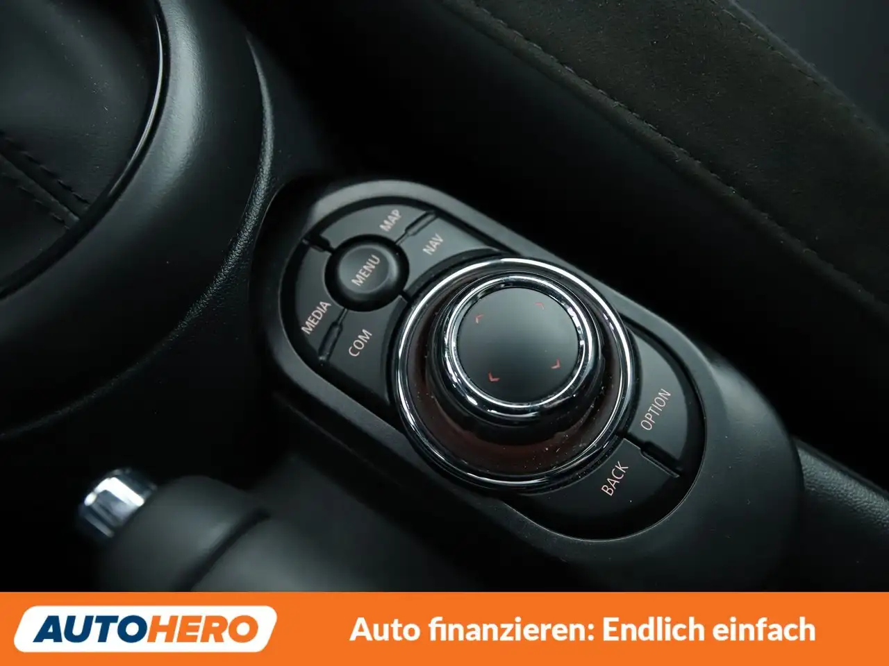 MINI Cooper S Cooper S Resolute Edition Aut.*NAVI*LED*TEMPO*CAM* — Galería del vehículo 26