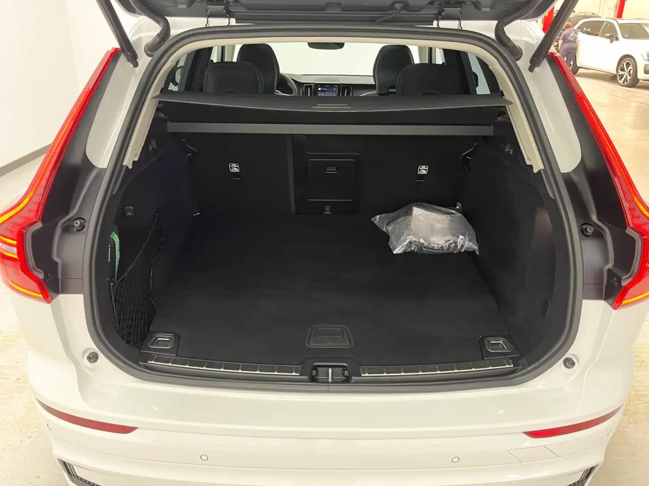 Volvo XC60 2.0 T6 AWD Recharge Ultra Dark Auto — Galerie du véhicule 9
