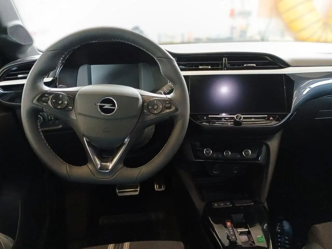 Opel Corsa F Sondermodell "GS" Automatik **Hybrid** — Vehicle gallery 6