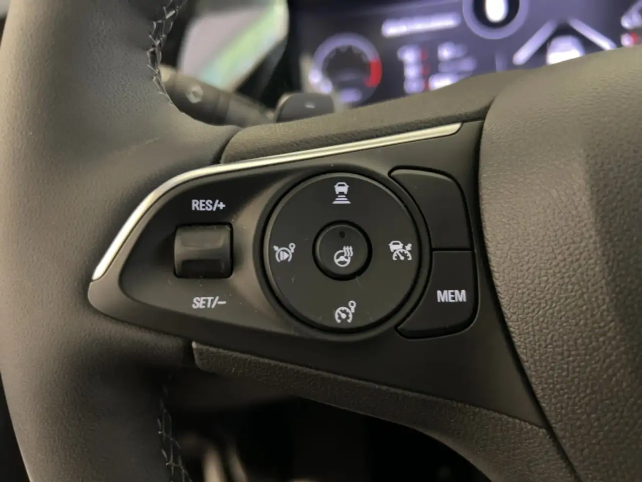 Opel Grandland 1.2 Turbo Ultimate LED+Navi+SHZ+360+LM — Galería del vehículo 17