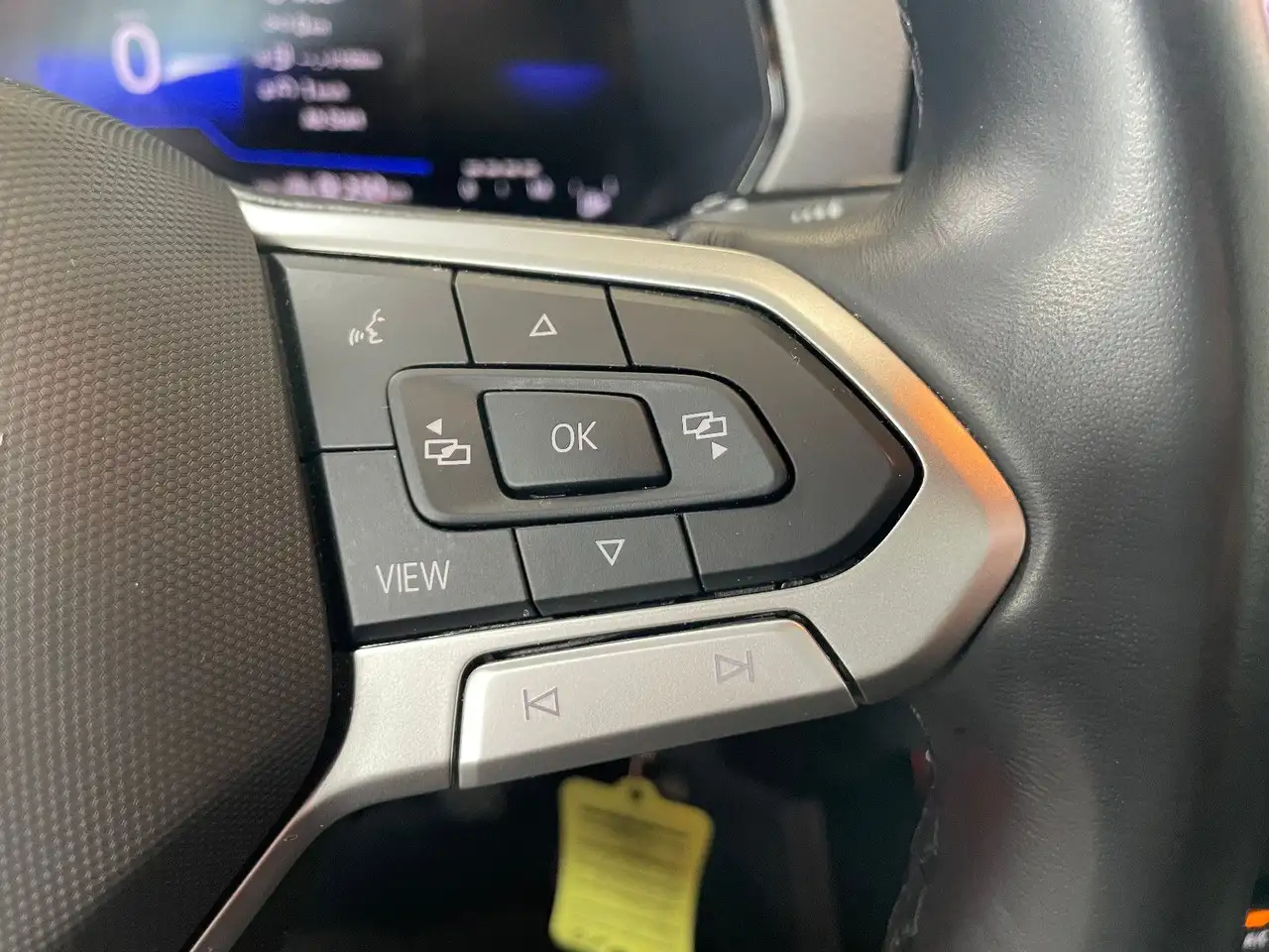 Volkswagen T-Cross LIFE 1.0 TSI *PDC*ALU*ALLWETTER*APPCON* — معرض صور السيارة 17