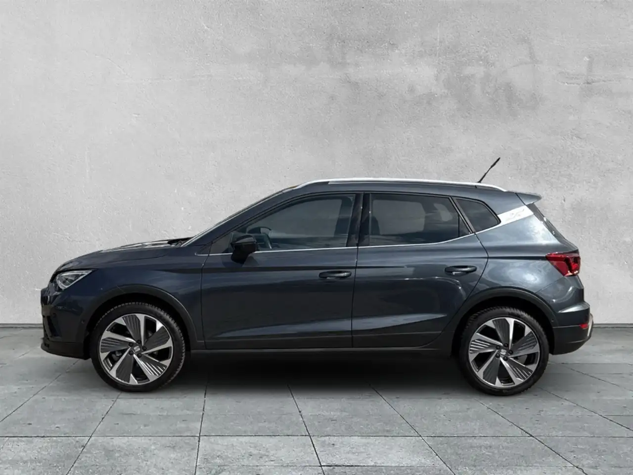 SEAT Arona 1.0 TSI DSG FR LED+DAB+NAVI+ALLWETTER — Galería del vehículo 2
