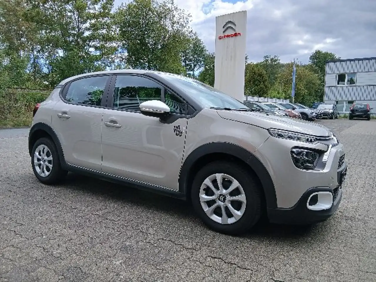 Citroen C3 C3 Origin Pure Tech 83 S&S You — Hilchenbach
