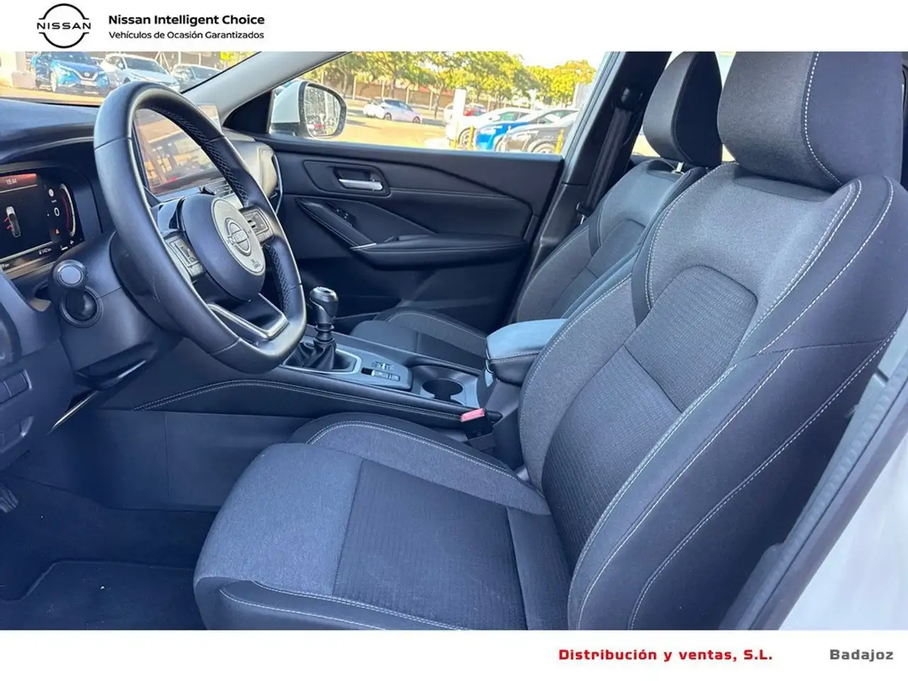 Nissan Qashqai 1.3 DIG-T mHEV 12V N-Connecta 4x2 103kW — Vehicle gallery 16