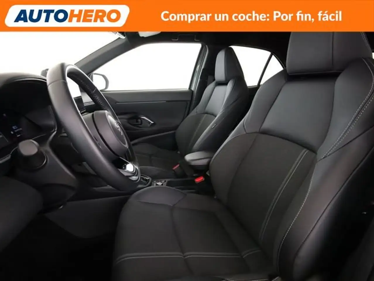 Toyota Yaris Cross 1.5 Hybrid AWD-i Premiere Edition — Vehicle gallery 11