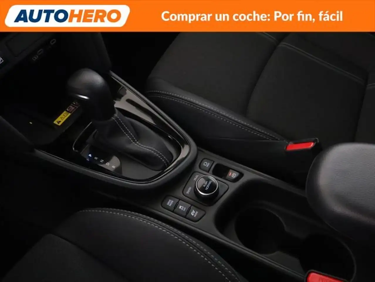 Toyota Yaris Cross 1.5 Hybrid AWD-i Premiere Edition — Vehicle gallery 30