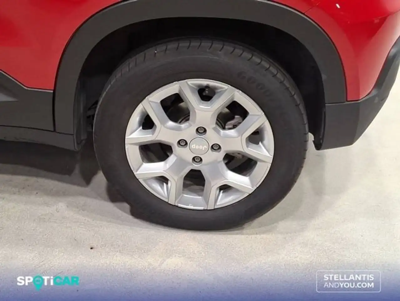 Jeep Avenger BEV Altitude 115KW 54Kwh — Galería del vehículo 11