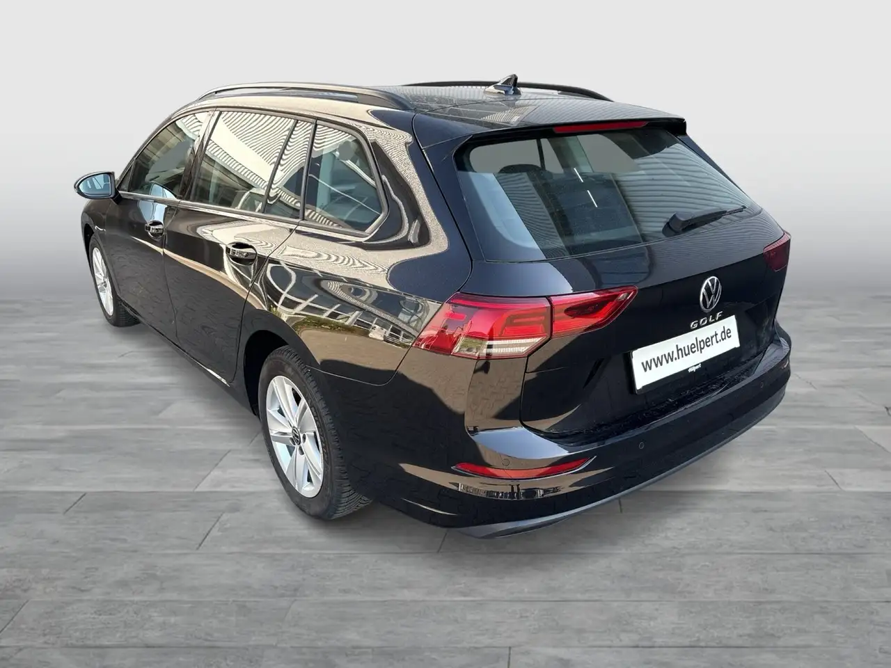Volkswagen Golf Variant VIII 1.0 LIFE CAM ACC NAVI CARPLAY — معرض صور السيارة 3