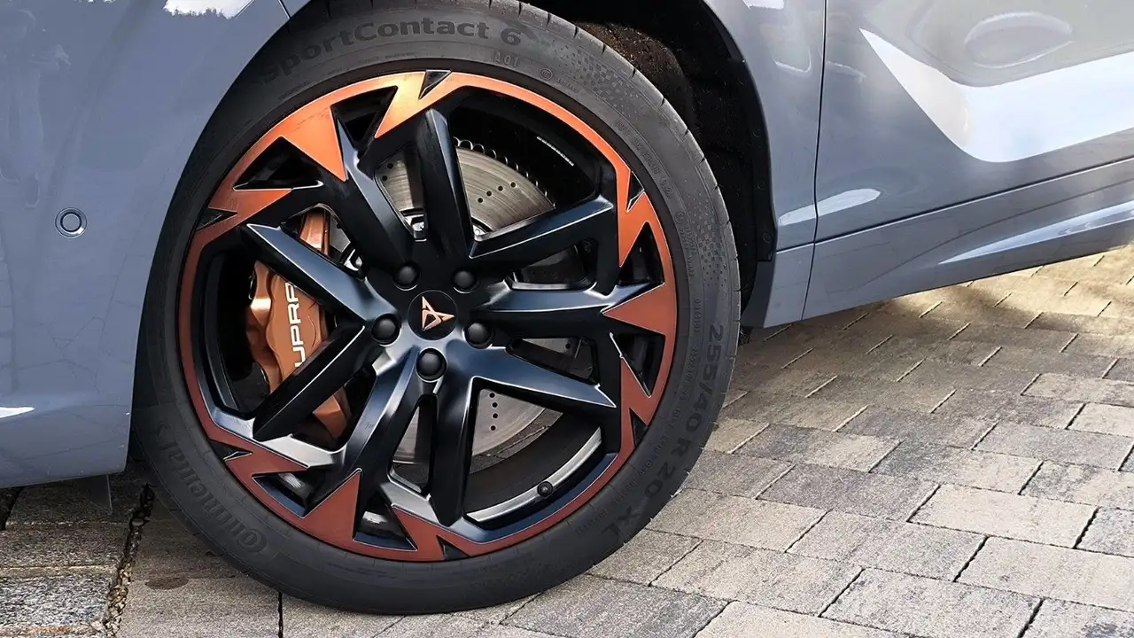 CUPRA Terramar 2.0 VZ 20" Akebono HuD Pano DriveXL Matrix VOLL! — Vehicle gallery 3