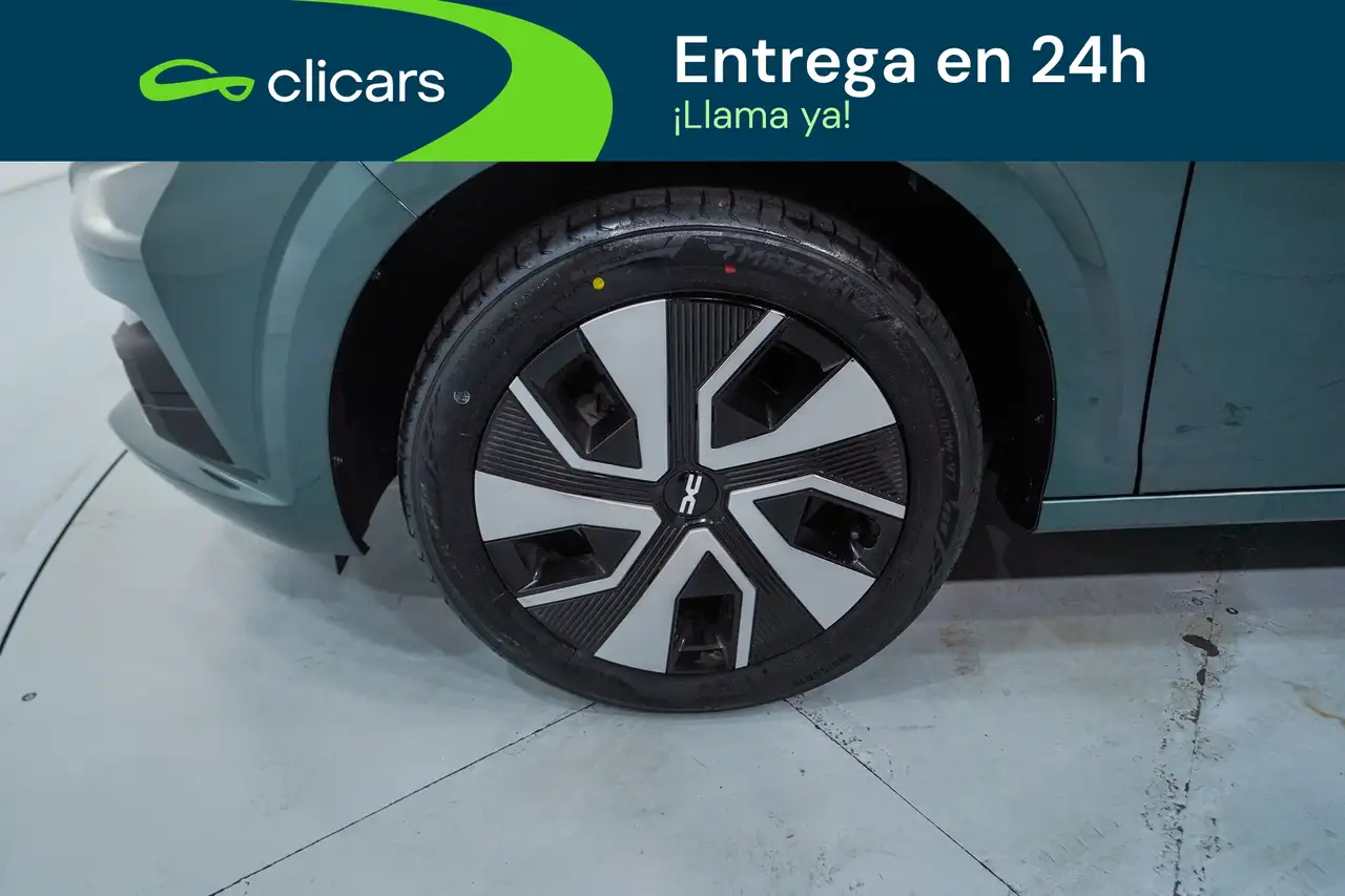 Dacia Sandero TCe Expresion 67kW — Vehicle gallery 11