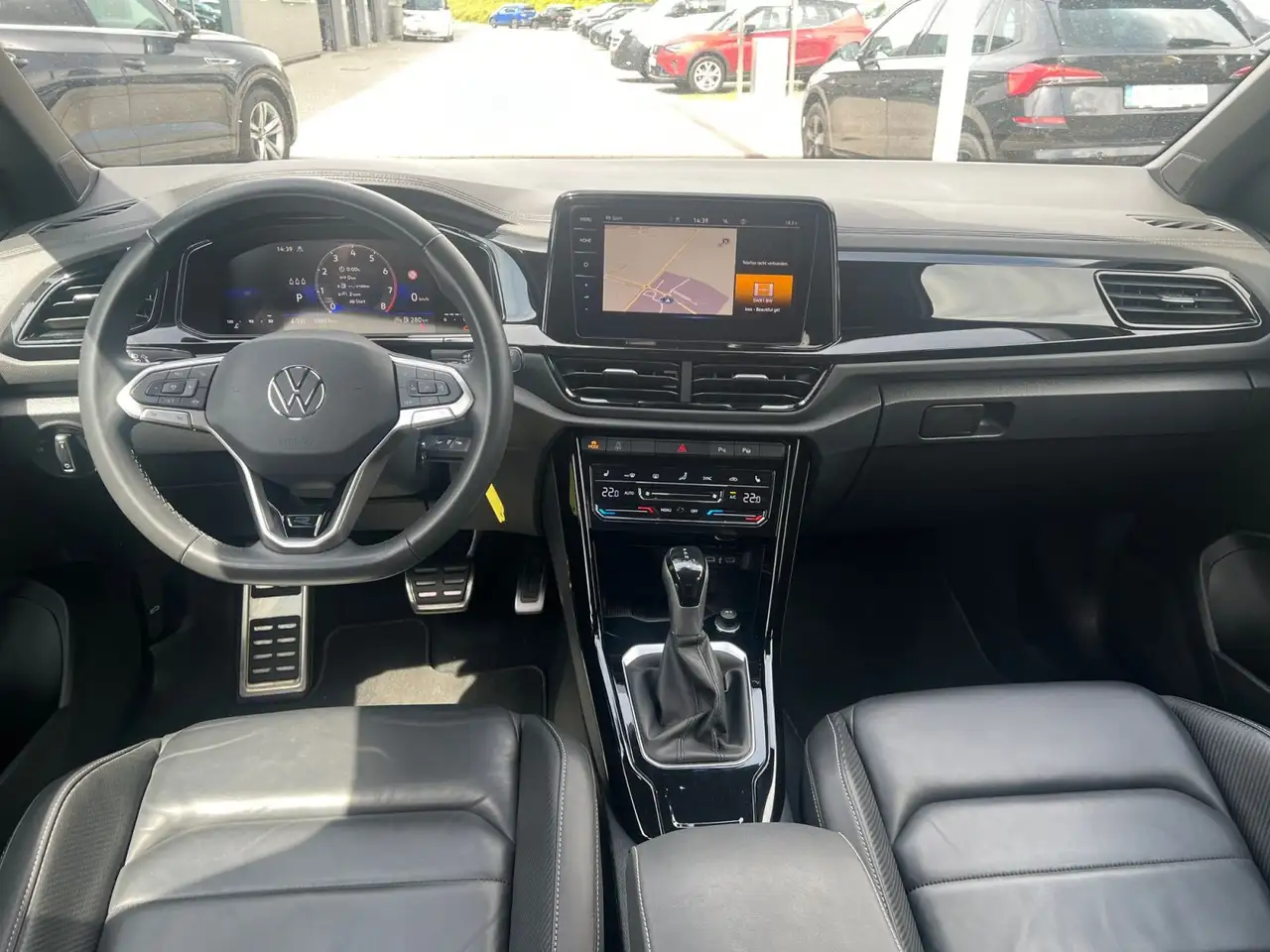 Volkswagen T-Roc 1.5 TSI R-Line DSG Leder Navi LED — Galería del vehículo 11
