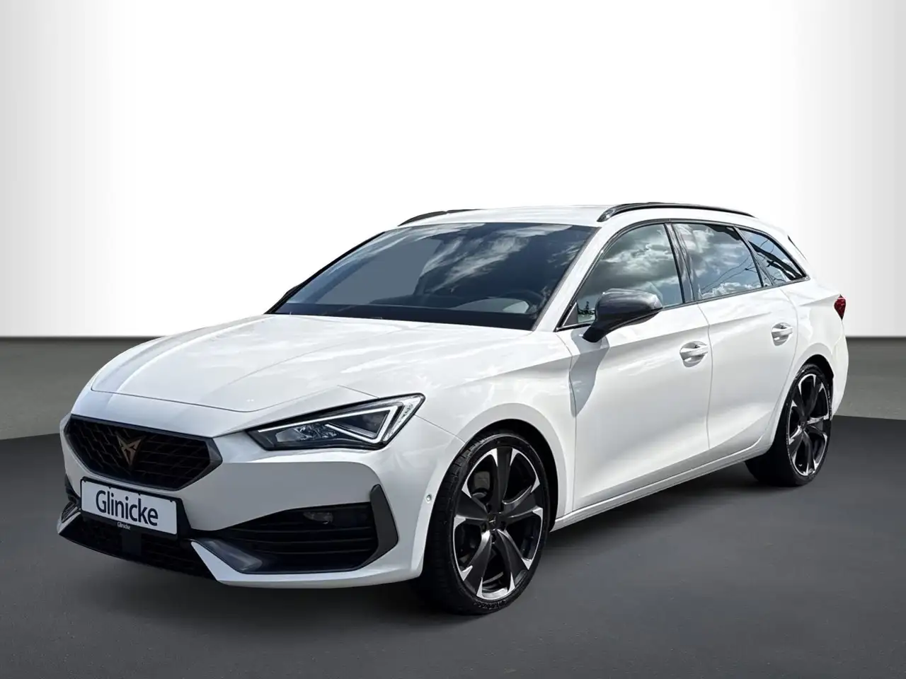 CUPRA Leon Sportstourer VZ 2.0 TSI DSG, RFK, NAVI — معرض صور السيارة 2