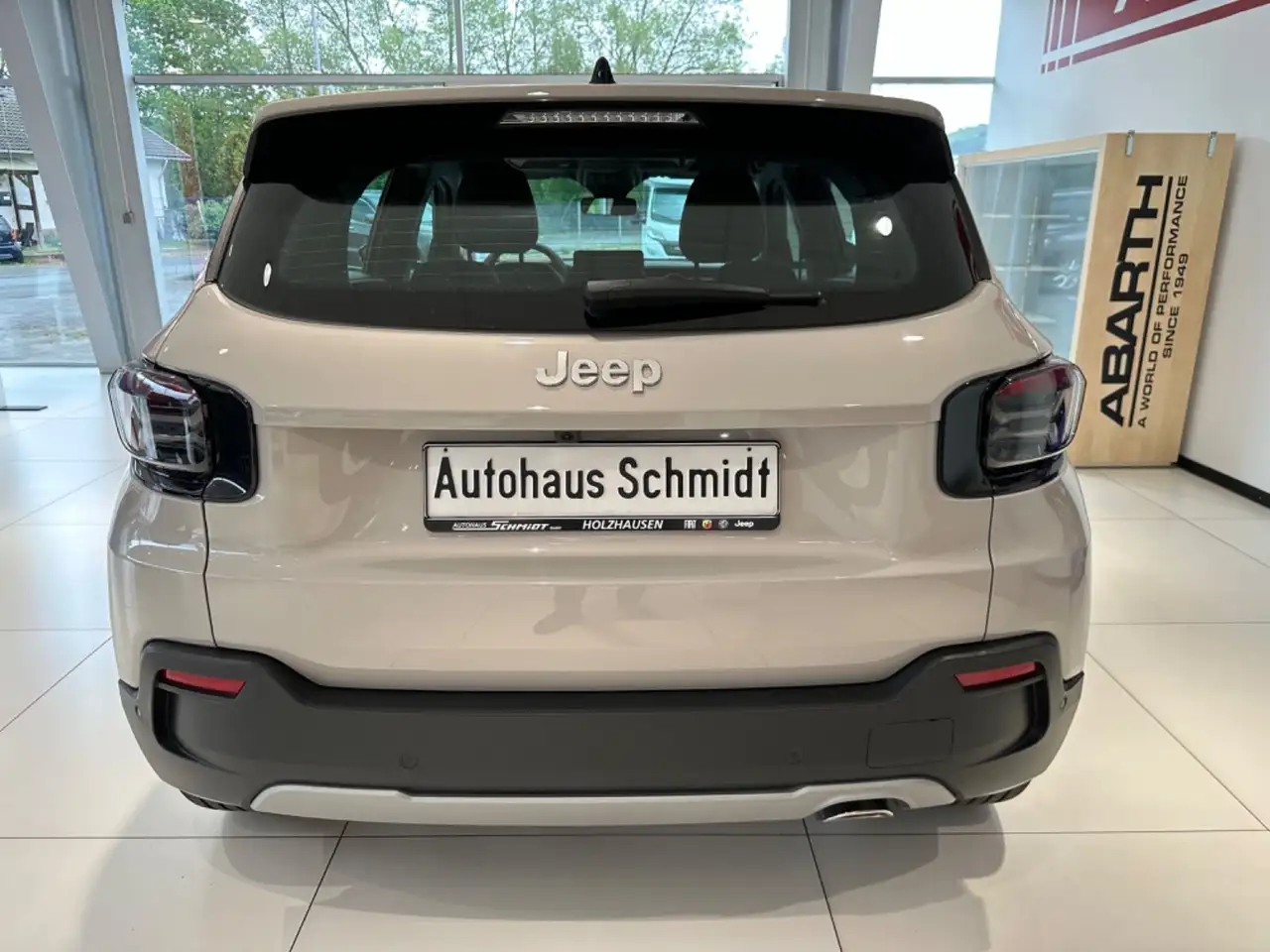 Jeep Avenger Altitude — Vehicle gallery 7