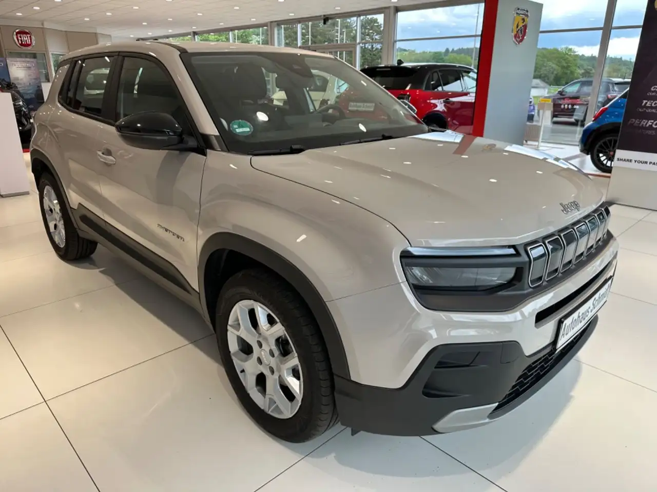 Jeep Avenger Altitude — Vehicle gallery 2