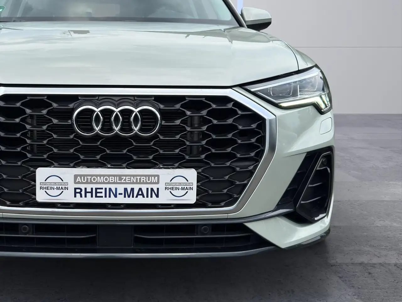 Audi Q3 35 TFSI SPORTBACK MATRIX AHK 18ZOLL RFK Digi-Tacho — Vehicle gallery 13