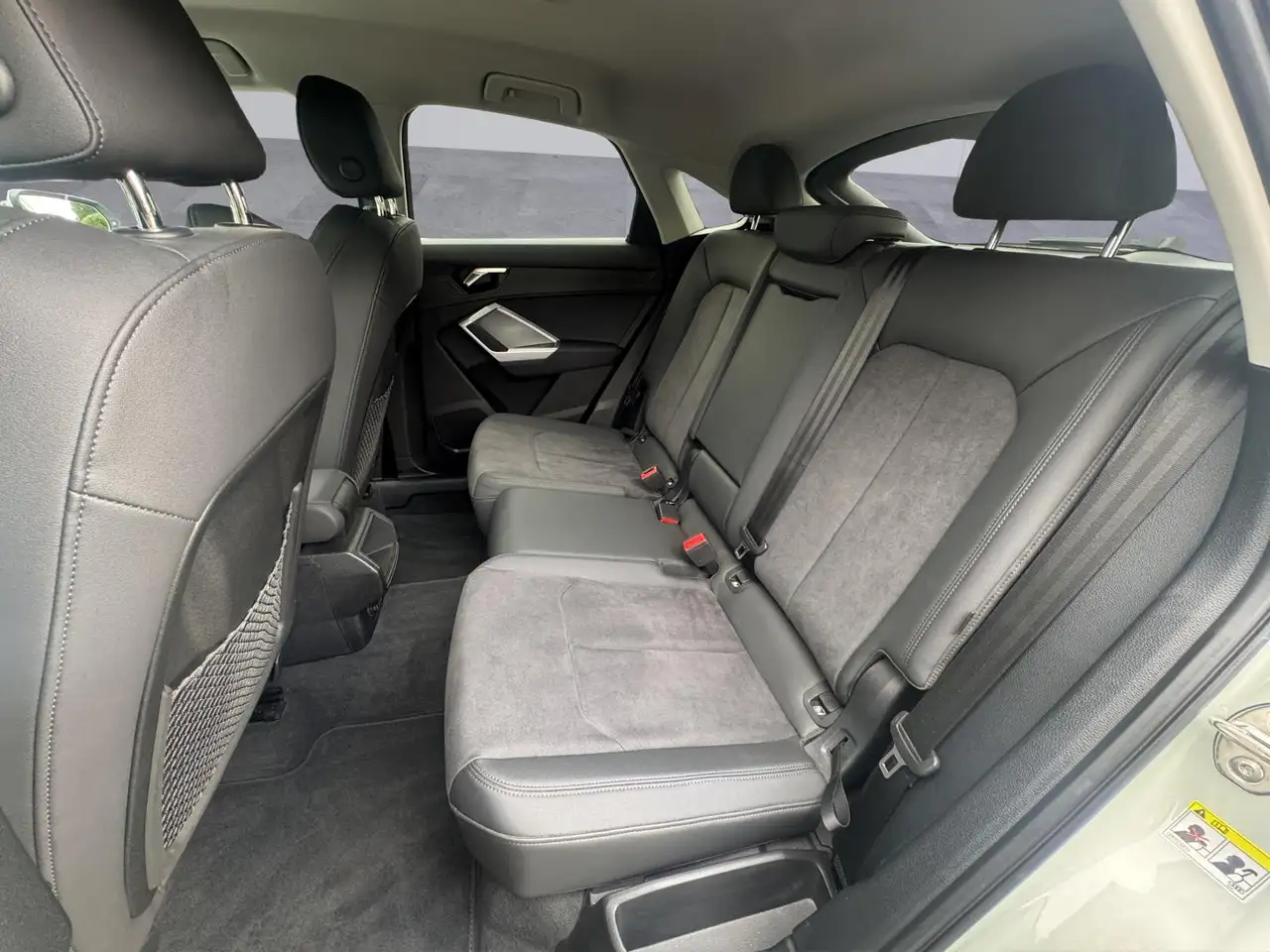 Audi Q3 35 TFSI SPORTBACK MATRIX AHK 18ZOLL RFK Digi-Tacho — Vehicle gallery 24