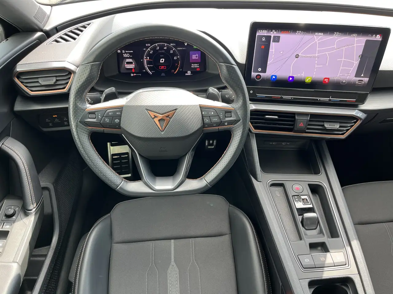 CUPRA Leon SP 2.0 TSI DSG 163€ m.20% Anz. Navi LED RFK SHZ — معرض صور السيارة 16