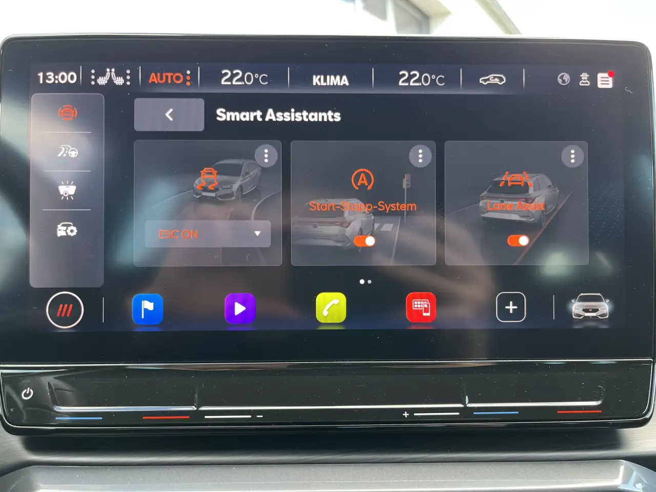 CUPRA Leon SP 2.0 TSI DSG 163€ m.20% Anz. Navi LED RFK SHZ — معرض صور السيارة 23