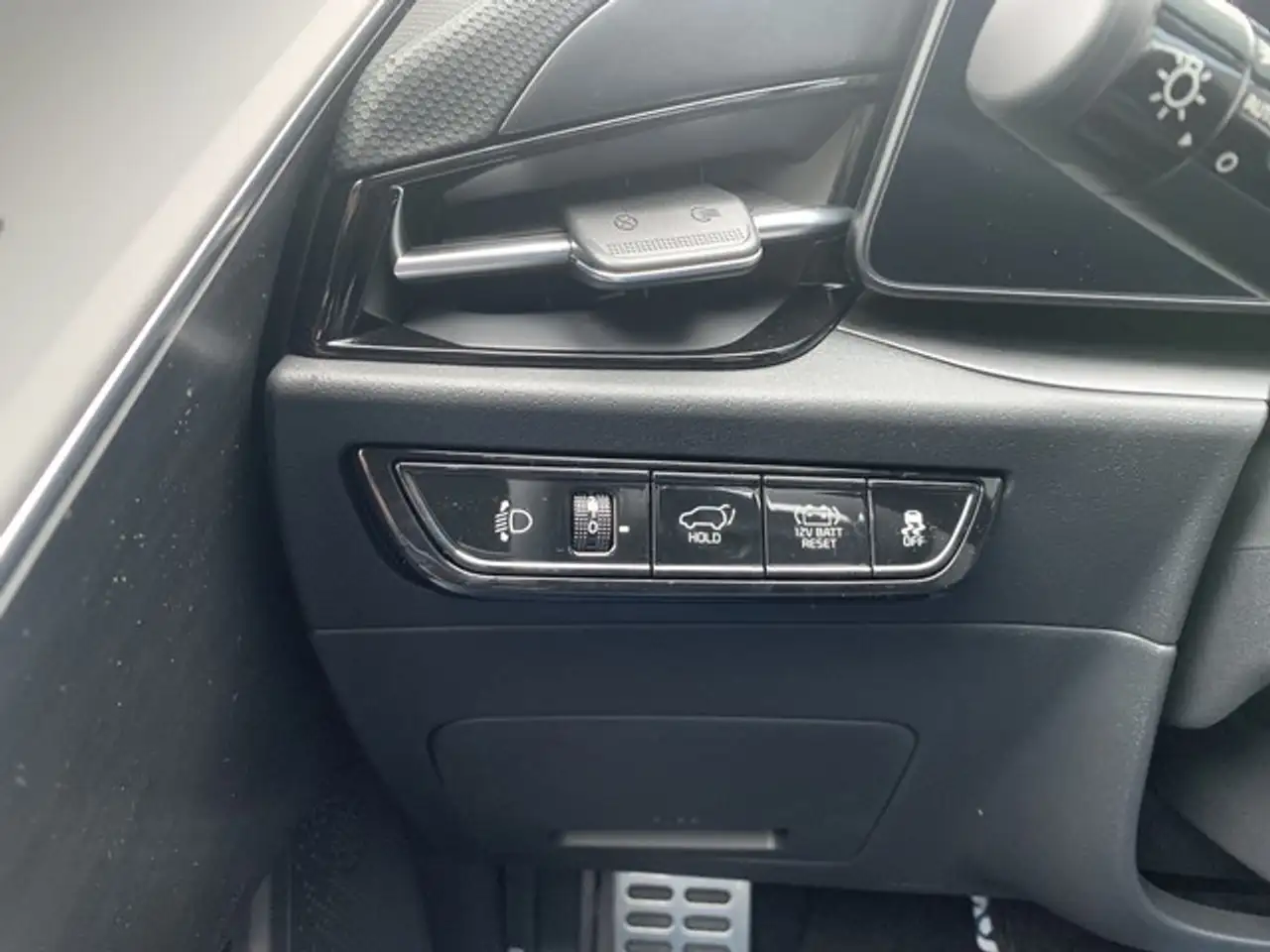 Kia Niro 1.6 HEV DCT SPIRIT 18 ZOLL TECHNO — Vehicle gallery 11
