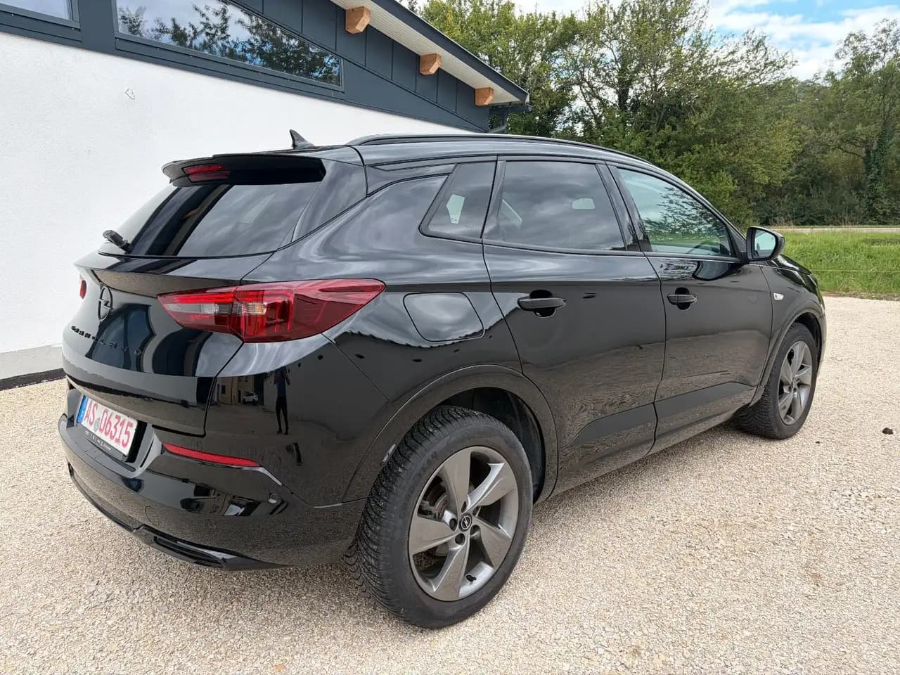 Opel Grandland X GS-Line 1.2 LED,Keyless,360°,NAVI — Galería del vehículo 22