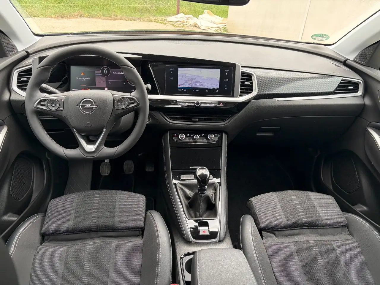 Opel Grandland X GS-Line 1.2 LED,Keyless,360°,NAVI — Galería del vehículo 8