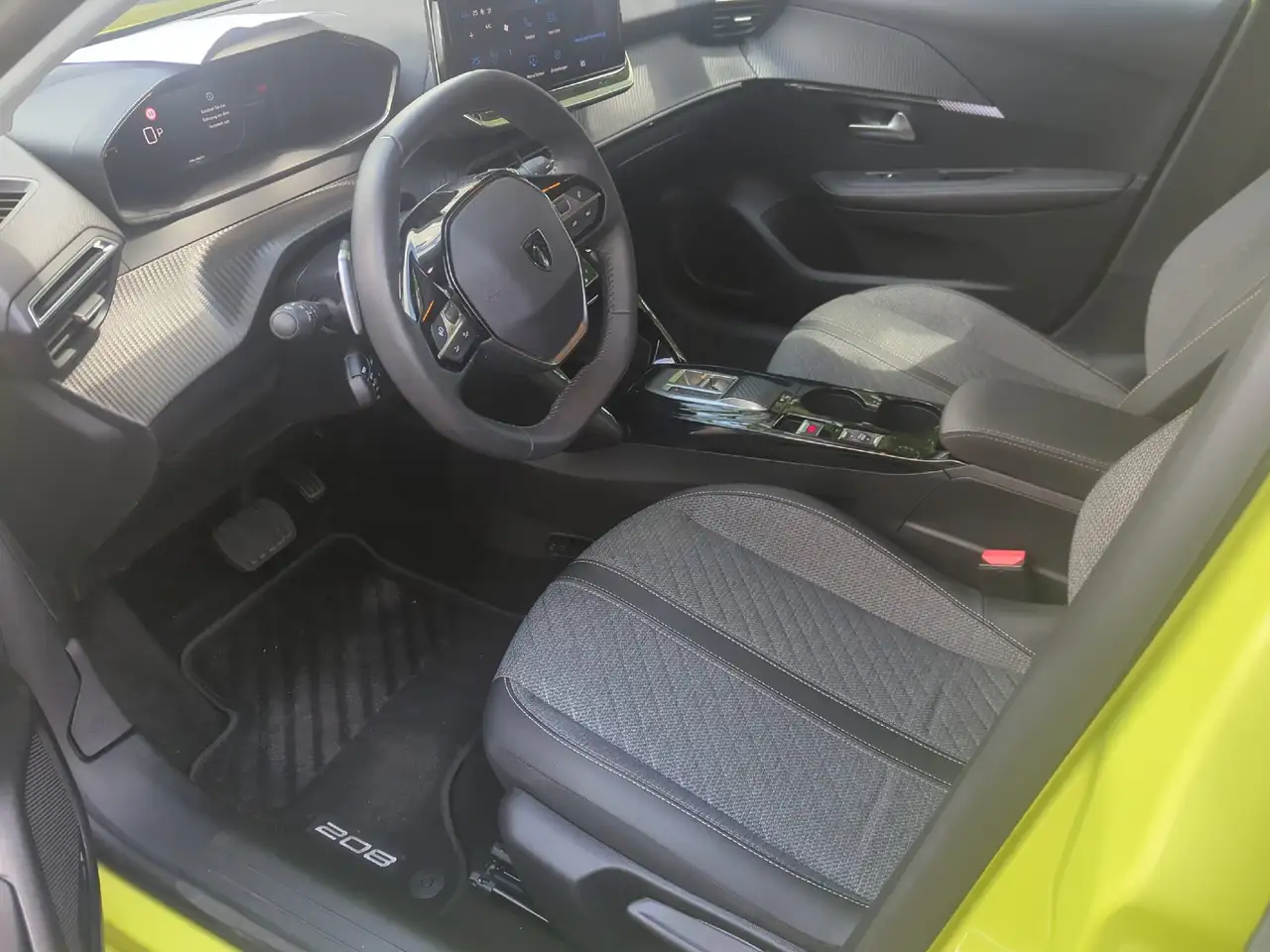 Peugeot 208 1.2 100 Allure LED+SHZ+KeyLess+KlimaA+PDC — Galerie du véhicule 7