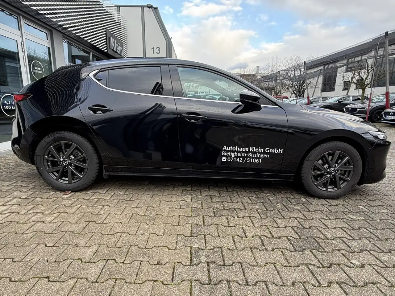 Mazda 3 2.5L e-SKYACTIV G 140ps 6MT FWD Homura — معرض صور السيارة 5