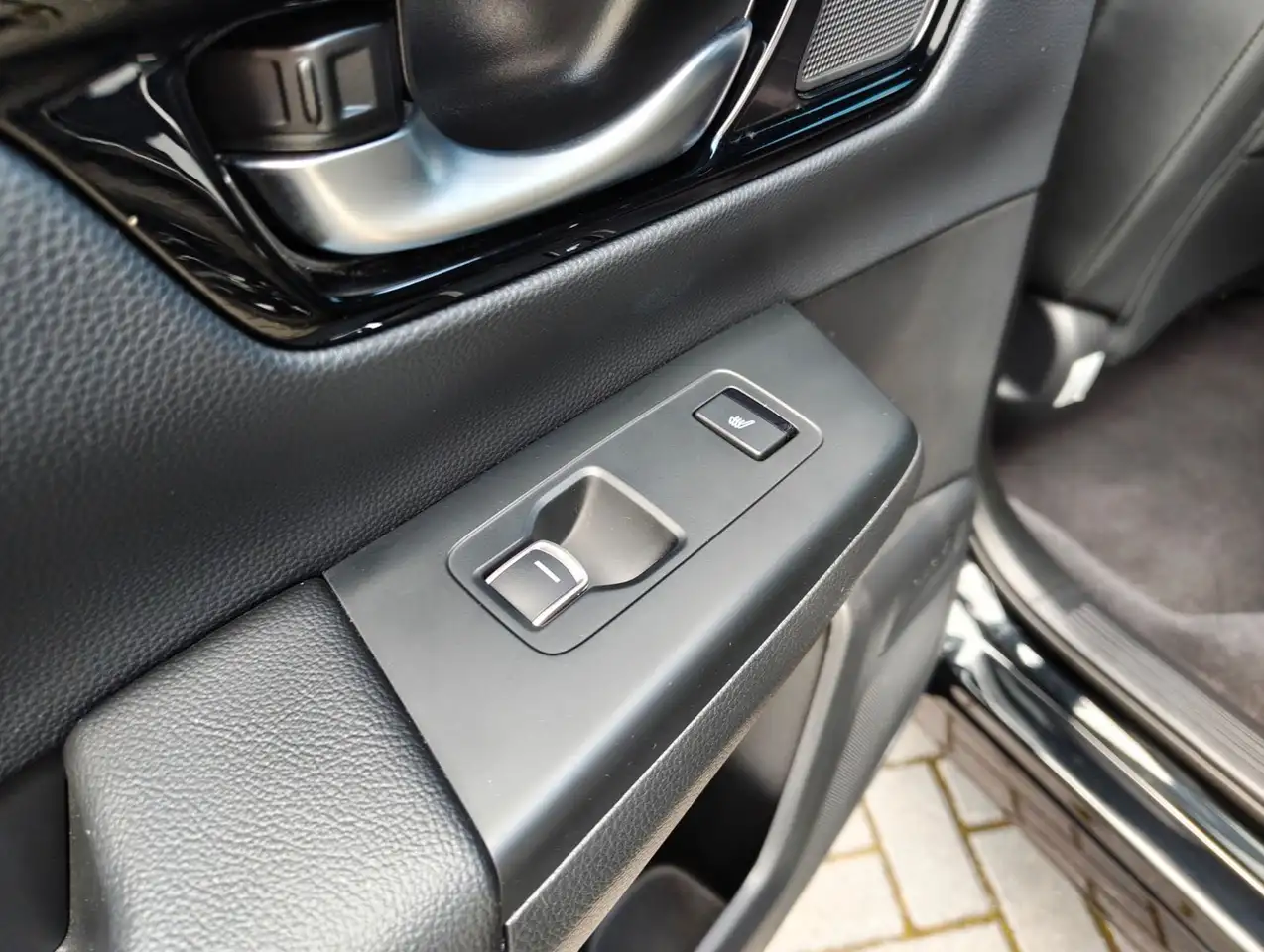 Honda CR-V 2,0 e:PHEV Advance Tech 2WD AHK/Navi — Vehicle gallery 25