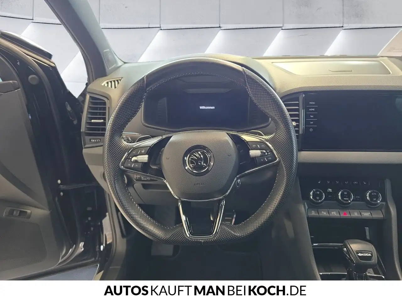 Skoda Karoq 1.5 TSI DSG Sportline DCC NAVI MATRIX TOP — Galerie du véhicule 10