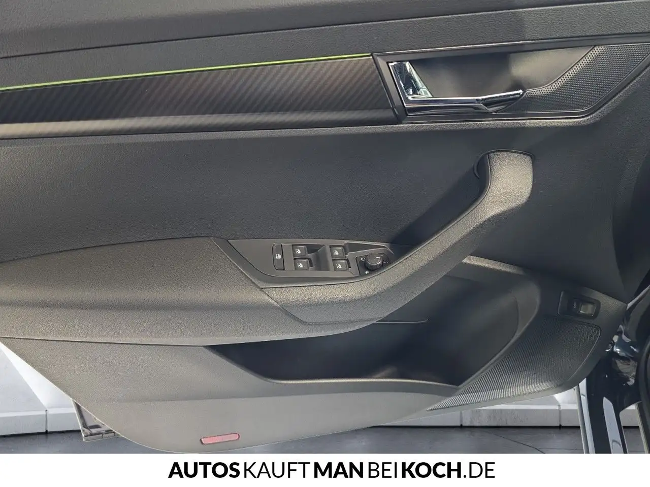 Skoda Karoq 1.5 TSI DSG Sportline DCC NAVI MATRIX TOP — Galerie du véhicule 14