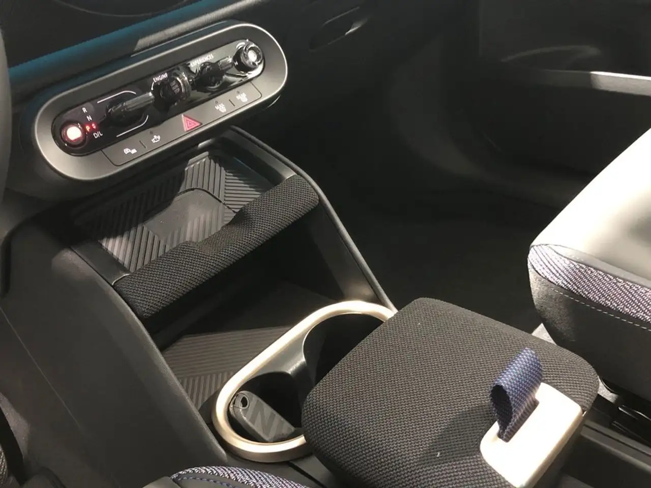 MINI One D Countryman Essential — Galerie du véhicule 12