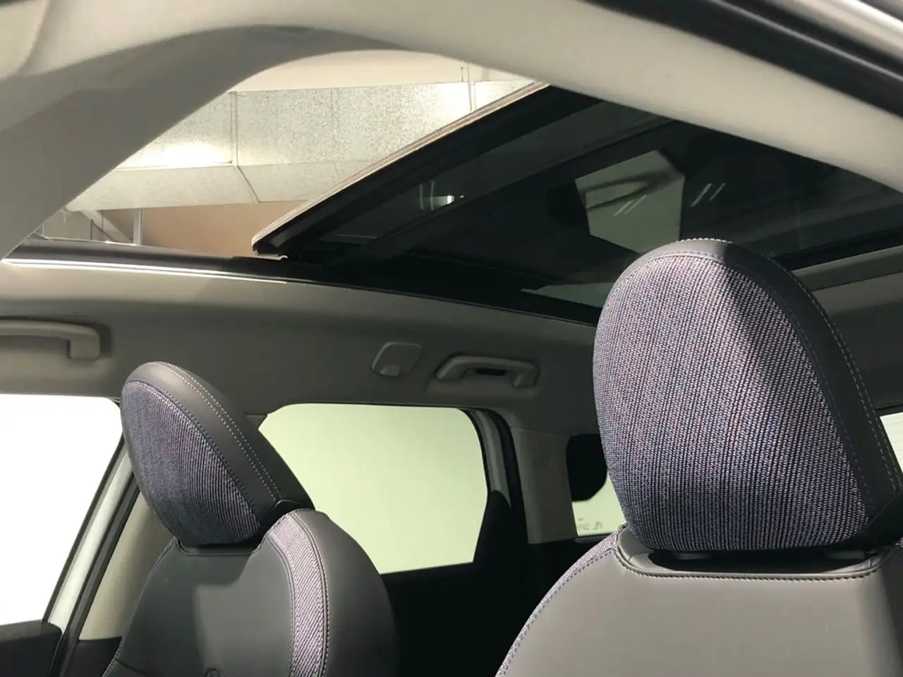 MINI One D Countryman Essential — Galerie du véhicule 16