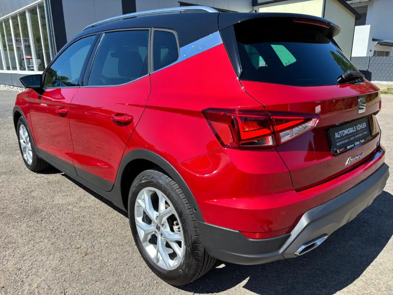 SEAT Arona FR 1.0 TSI Navi LED Apple CarPlay Mehrzonenklima — Galería del vehículo 3