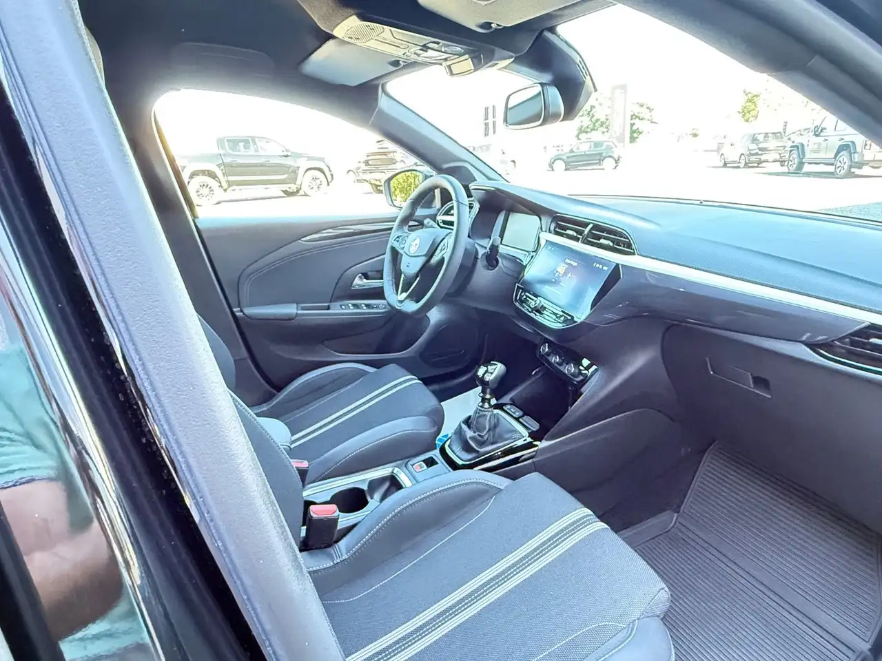Opel Corsa F GS 1.2 DI Turbo — معرض صور السيارة 12