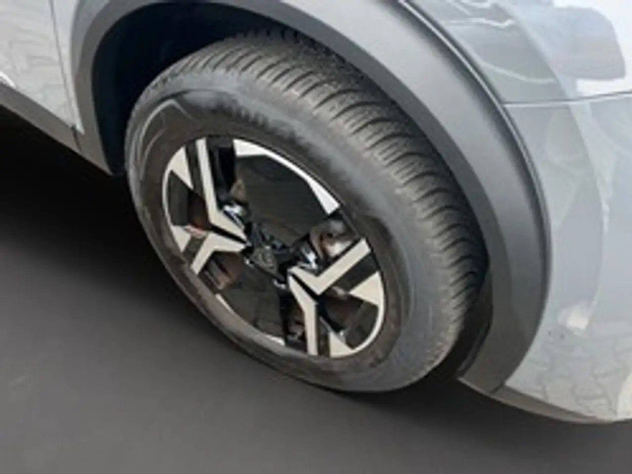 Peugeot 2008 GT — Galerie du véhicule 7