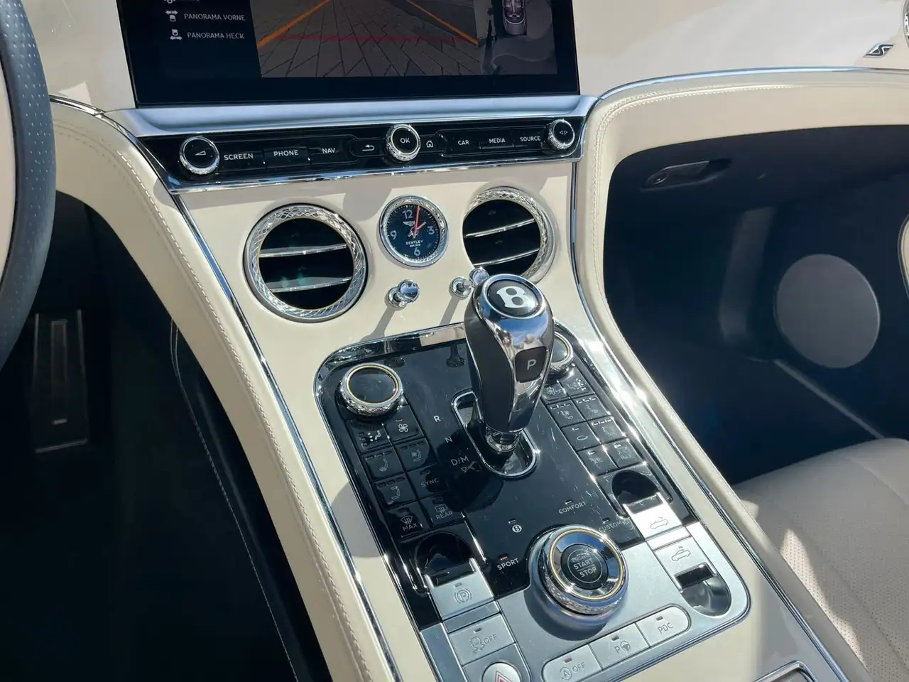 Bentley Continental GTC V8S — Vehicle gallery 13
