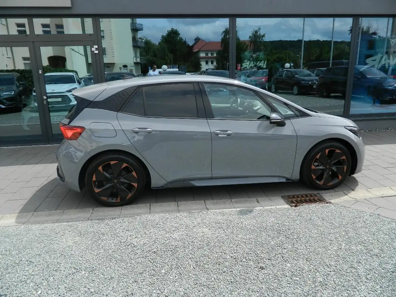 CUPRA Born 58kWh Edition Dynamic /TechM/PilotM/Sitzheizung — Vehicle gallery 5