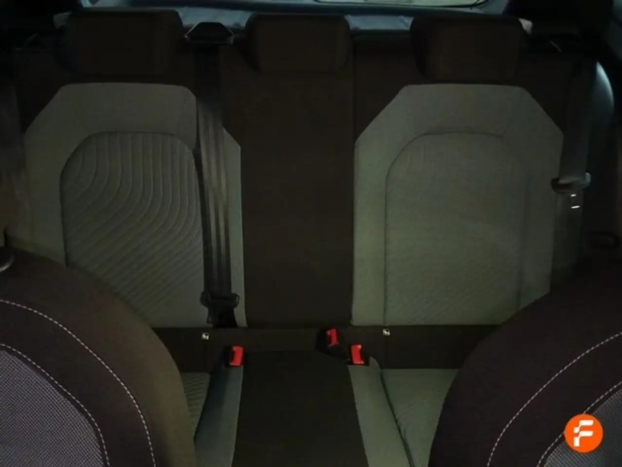 SEAT Ibiza 1.0 TSI S&S Special Edition 115 — Galería del vehículo 10