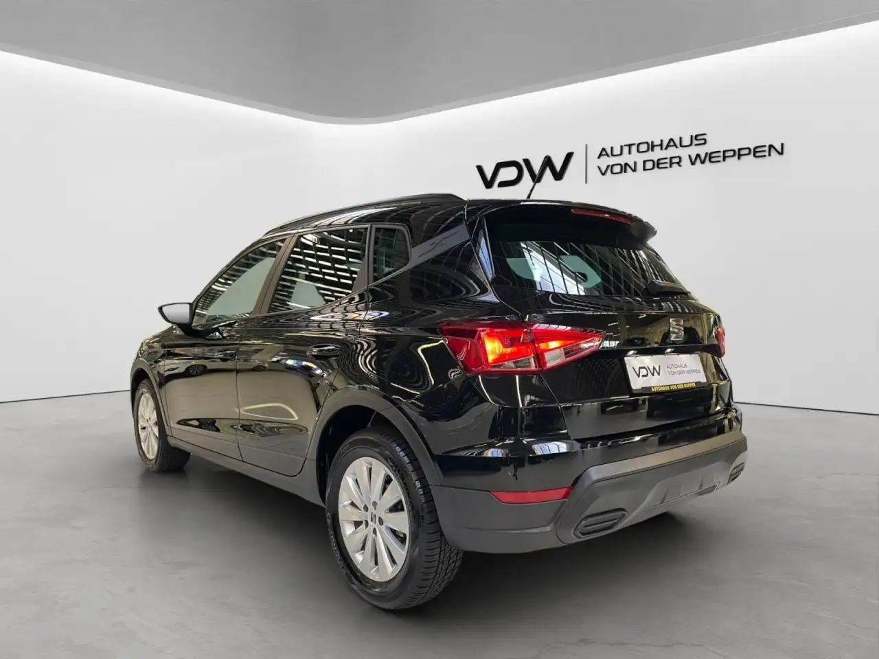 SEAT Arona Style Edition 1.0 TSI SHZ, Klima, GJR Klima — Galería del vehículo 7