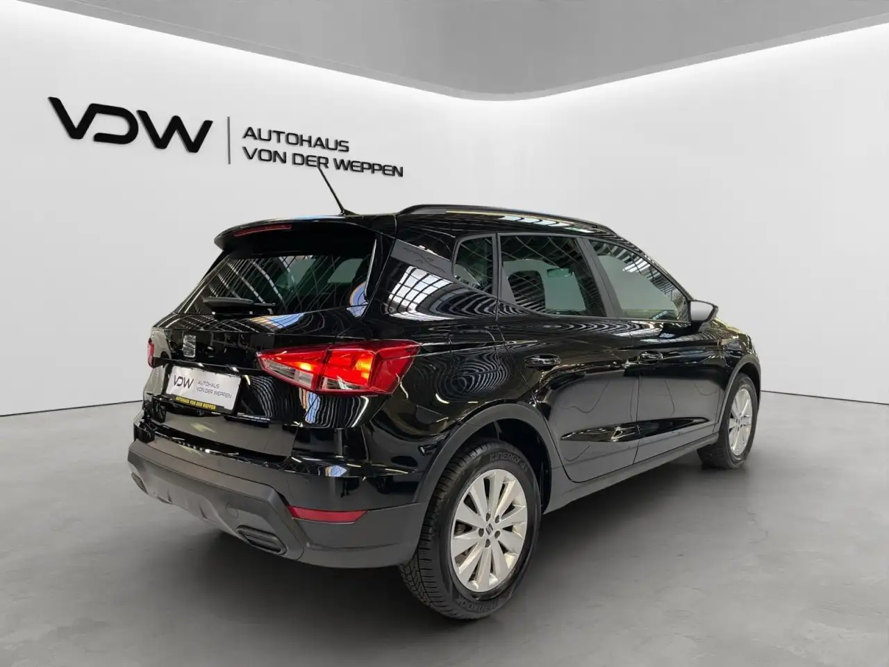 SEAT Arona Style Edition 1.0 TSI SHZ, Klima, GJR Klima — Galería del vehículo 10