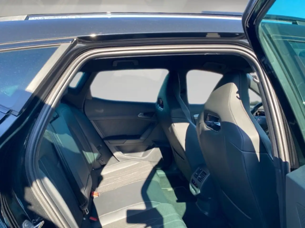 CUPRA Formentor Cupra VZ 2.0 TSI DSG Totwinkelass./ AHK elektr. kl — معرض صور السيارة 13