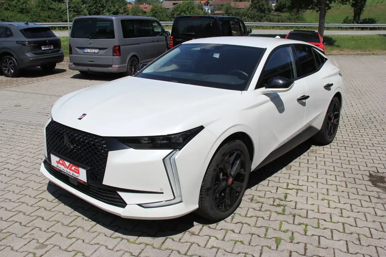 DS Automobiles DS 4 PHEV 225PS Performance Line HUD 19 ZOLL — Vehicle gallery 21