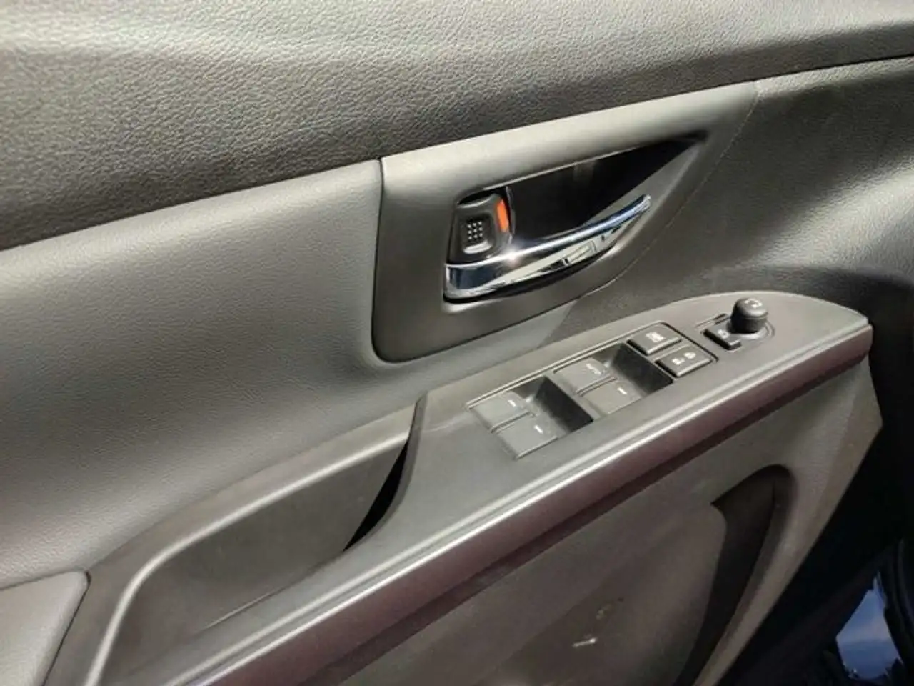 Suzuki SX4 S-Cross Comfort+ Allgrip 4x4 Automatik 1.5. Dualjet — معرض صور السيارة 8