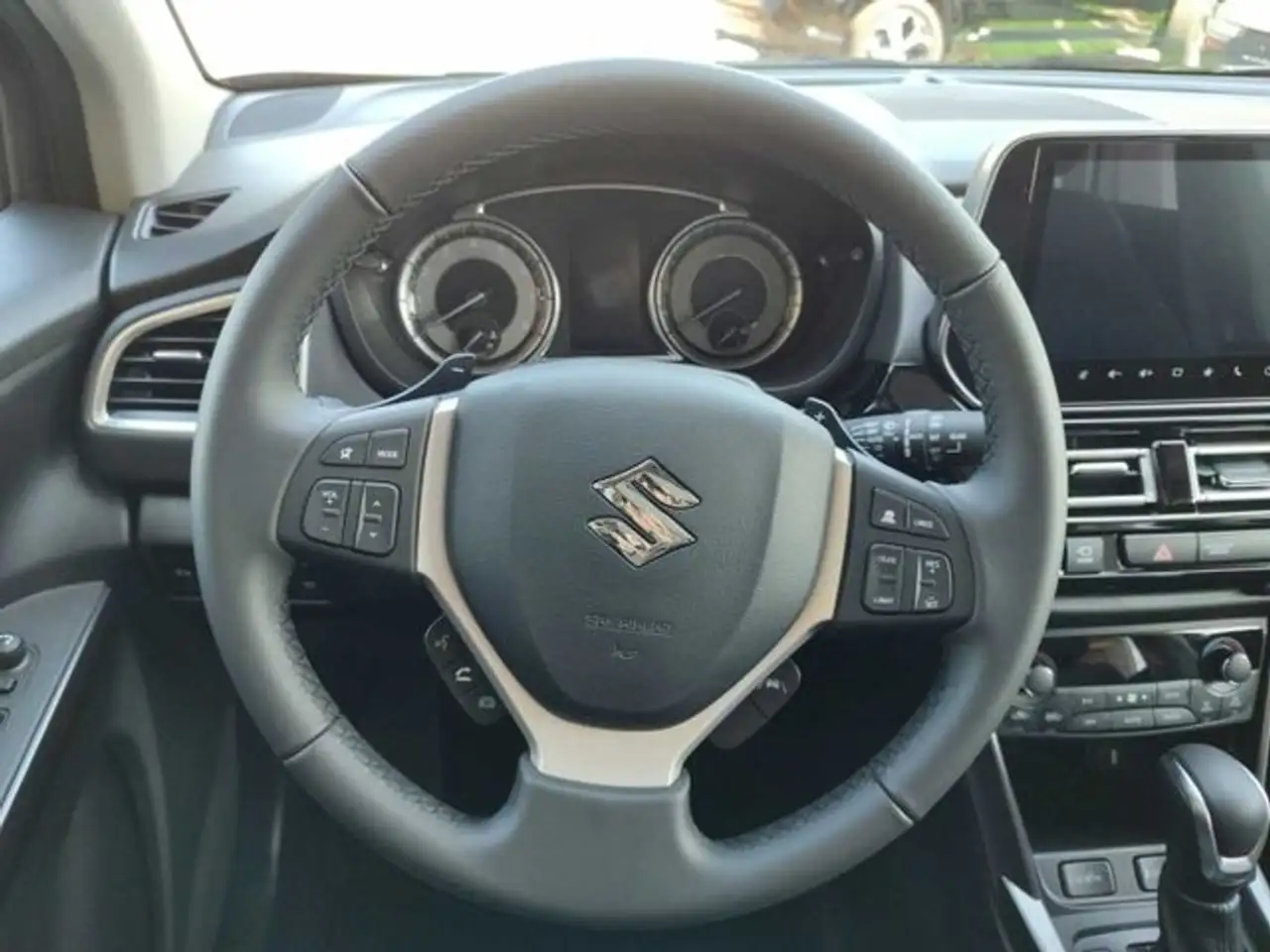 Suzuki SX4 S-Cross Comfort+ Allgrip 4x4 Automatik 1.5. Dualjet — معرض صور السيارة 9