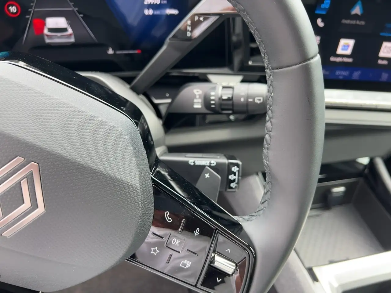 Renault Austral Evolution Mild Hybrid 160 Automatik PDC — Galerie du véhicule 16