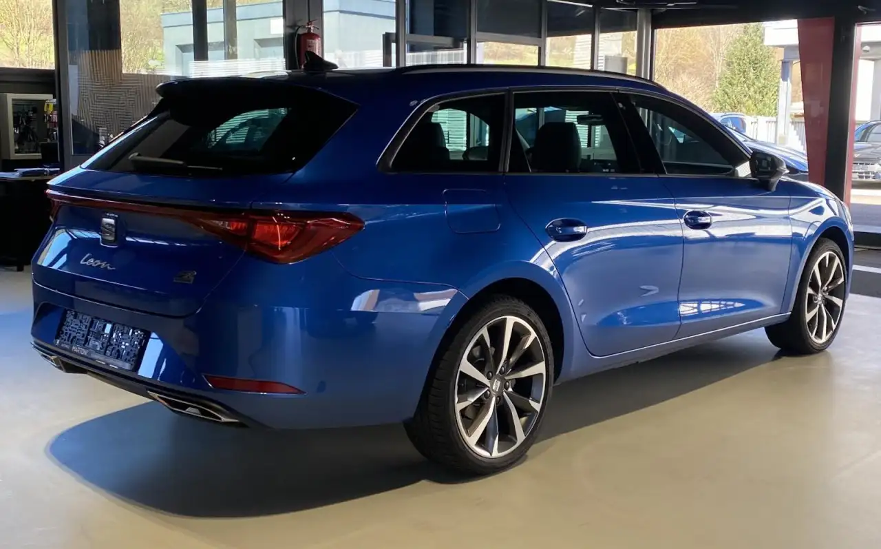SEAT Leon Sportstourer FR Klima Rückfahrkamera Sitzheizung — معرض صور السيارة 6