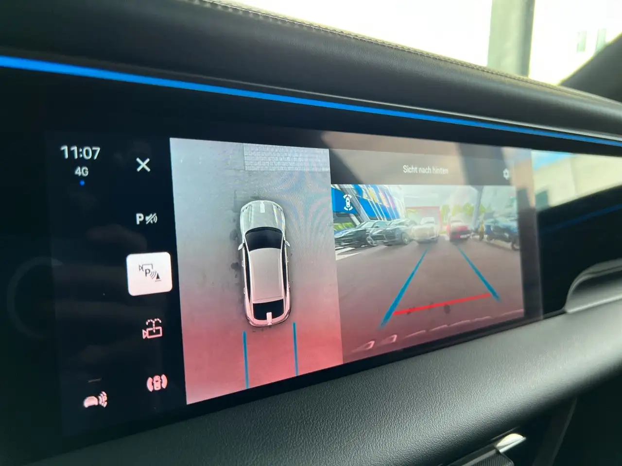 Porsche Macan Electric 4 Vollleder · 14Wege · 22" Alu — Galerie du véhicule 14